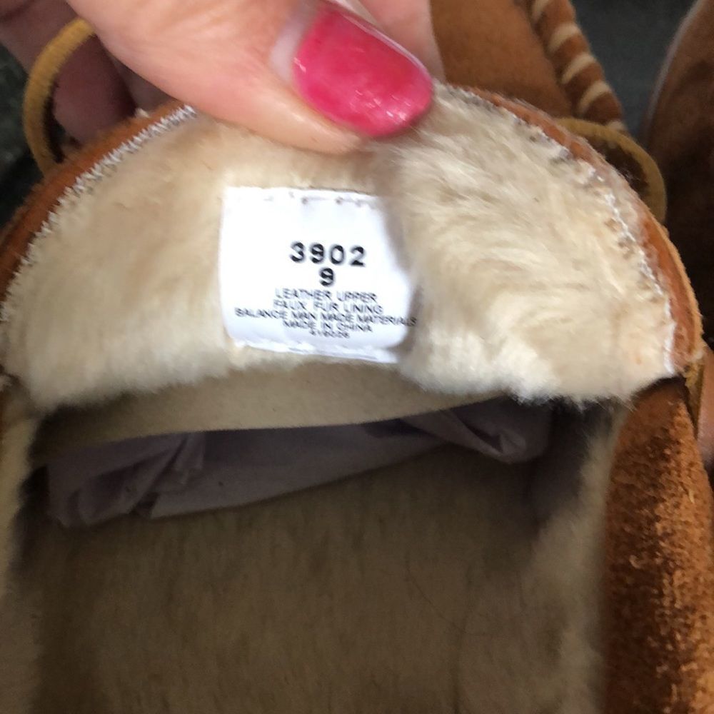 COPY - Minnetonka Men's Pile Lined Hardsole Slipper size 9 - Picture 7 of 10